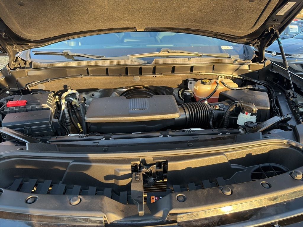 2022 Chevrolet Tahoe RST 8 PASSENGER! RST 4WD CLEAN CARFAX