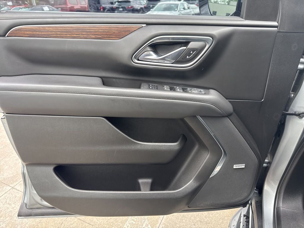 2023 Chevrolet Tahoe High Country PANORAMIC ROOF AND 1OWNER CLEAN CARFAX