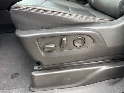 2023 Chevrolet Tahoe High Country PANORAMIC ROOF AND 1OWNER CLEAN CARFAX