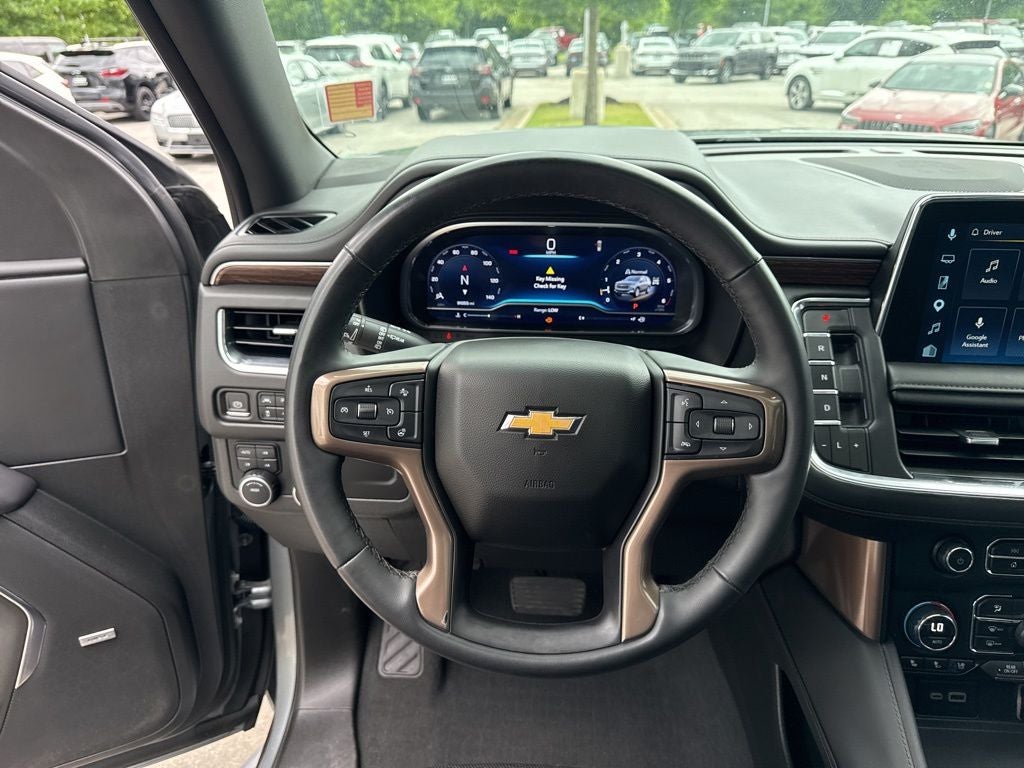 2023 Chevrolet Tahoe High Country PANORAMIC ROOF AND 1OWNER CLEAN CARFAX