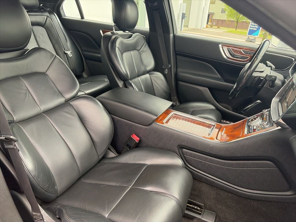 2018 Lincoln Continental Select