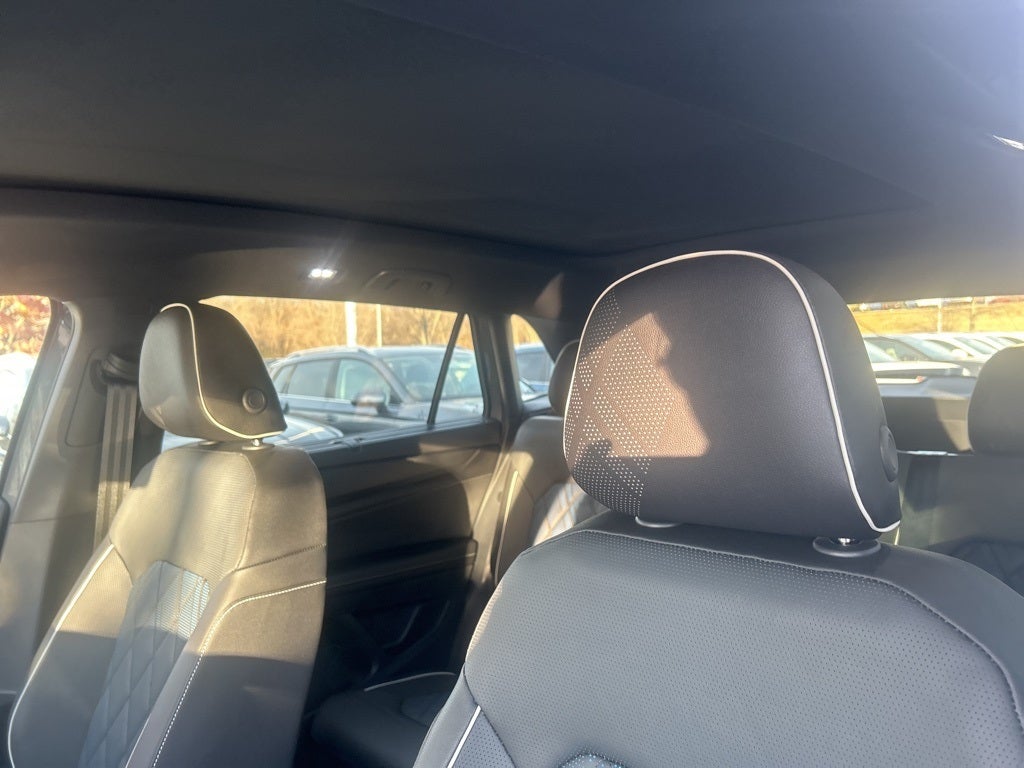 2026 Volkswagen Atlas Cross Sport 2.0T SEL Premium R-Line