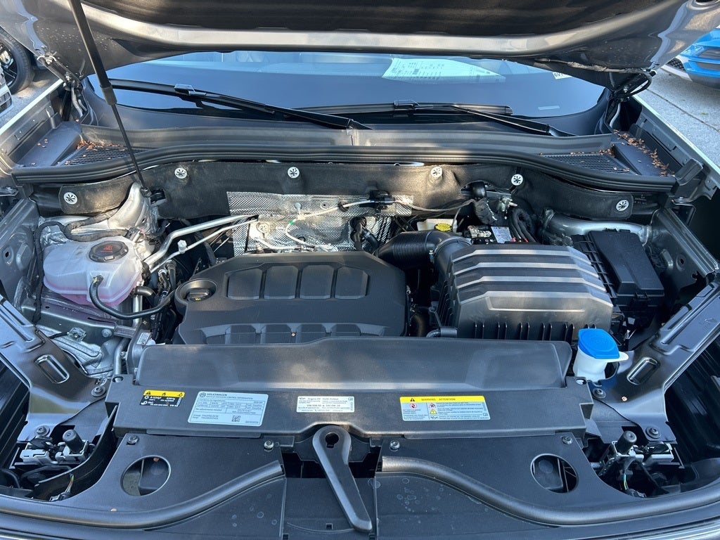 2026 Volkswagen Atlas Cross Sport 2.0T SEL Premium R-Line