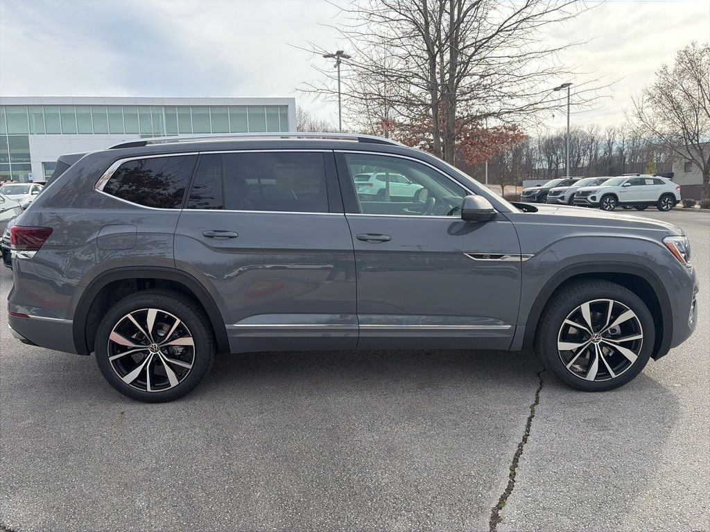 2026 Volkswagen Atlas 2.0T SEL Premium R-Line
