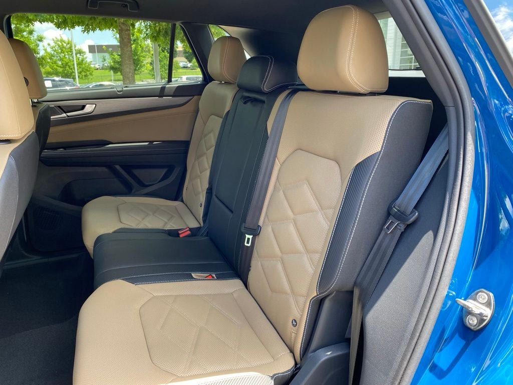 2026 Volkswagen Atlas Cross Sport 2.0T SE w/Technology