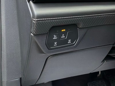 2026 Volkswagen Atlas Cross Sport SE w/Technology
