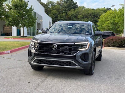 2026 Volkswagen Atlas Cross Sport SE w/Technology