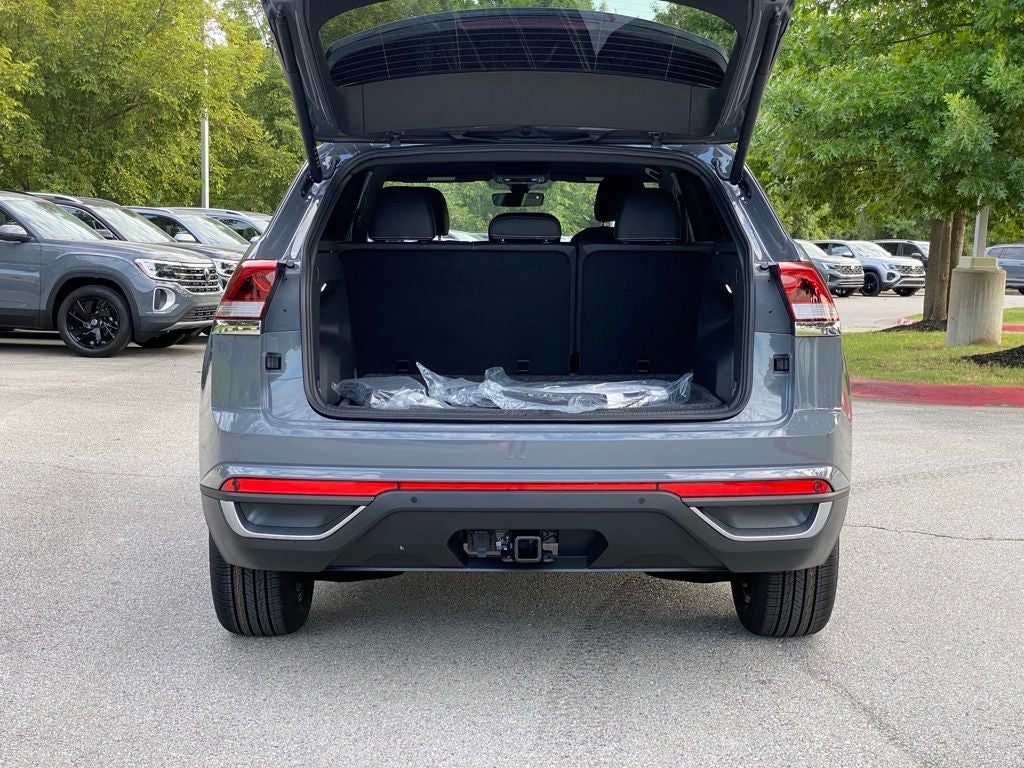 2026 Volkswagen Atlas Cross Sport SE w/Technology