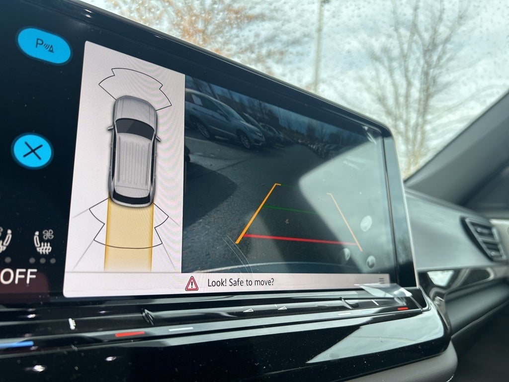 2026 Volkswagen Atlas Cross Sport 2.0T SE w/Technology