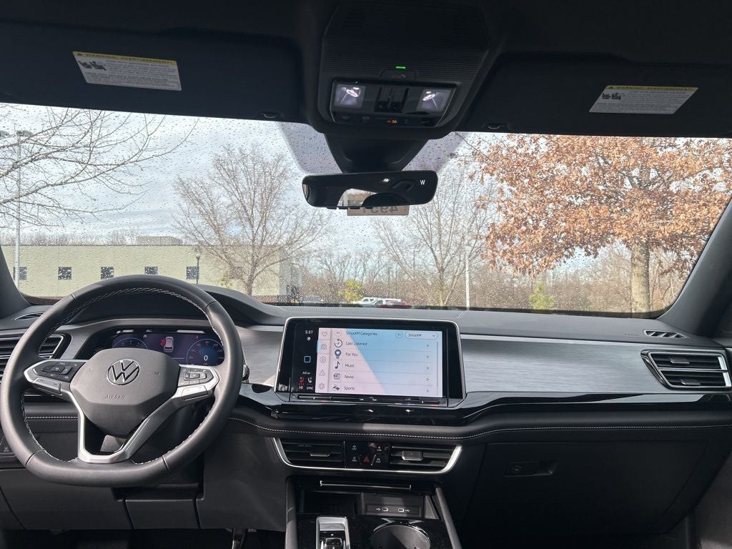 2026 Volkswagen Atlas Cross Sport 2.0T SE w/Technology