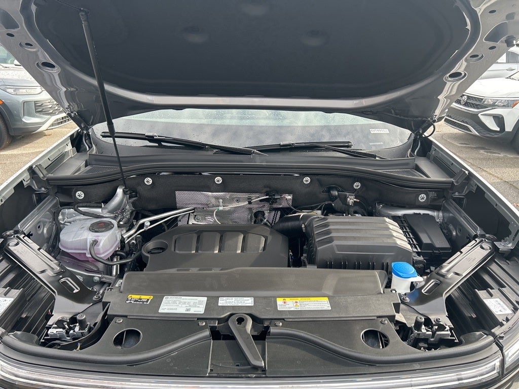 2026 Volkswagen Atlas Cross Sport 2.0T SE w/Technology