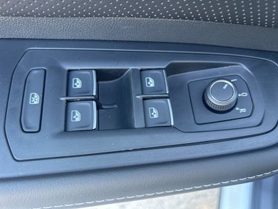 2026 Volkswagen Atlas Cross Sport 2.0T SE