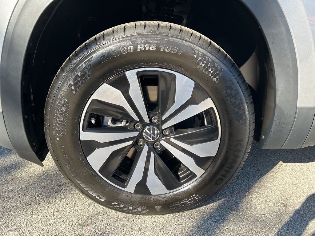 2026 Volkswagen Atlas Cross Sport 2.0T SE