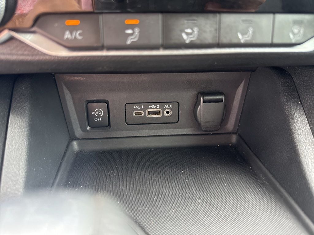 2024 Nissan Sentra SV APPLE CAR PLAY!! CLEAN 1 OWNER CARFAX