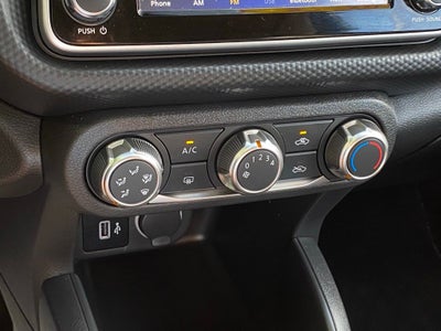 2025 Nissan Kicks Play S