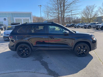 2026 Volkswagen Taos 1.5T SE Black