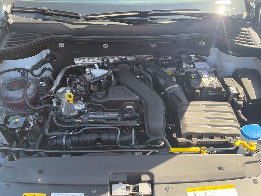 2026 Volkswagen Taos 1.5T SE Black