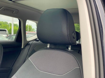 2026 Volkswagen Taos 1.5T SE Black