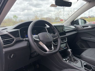 2026 Volkswagen Taos 1.5T SE Black