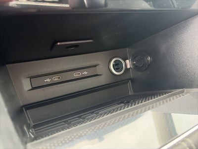 2026 Volkswagen Taos 1.5T SE Black