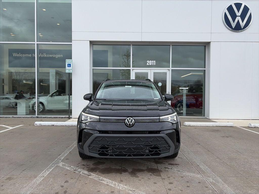 2026 Volkswagen Taos 1.5T SE Black