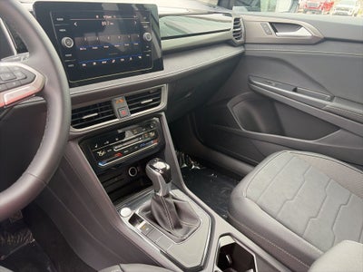 2026 Volkswagen Taos 1.5T SE Black