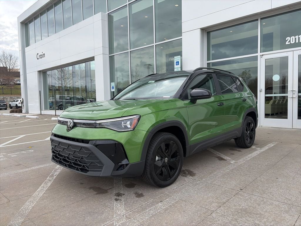 2026 Volkswagen Taos 1.5T SE Black