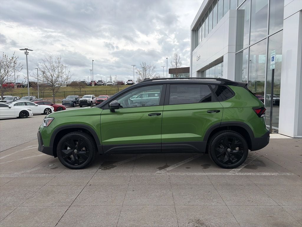 2026 Volkswagen Taos 1.5T SE Black