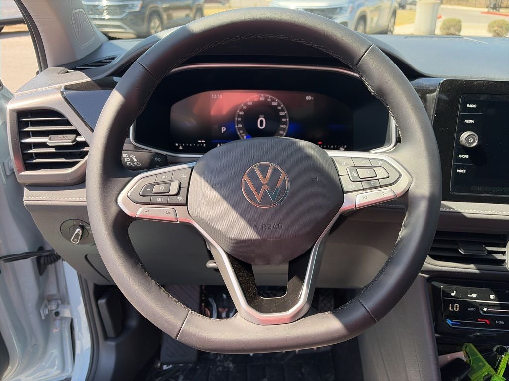 2026 Volkswagen Taos 1.5T SE Black