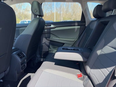 2026 Volkswagen Taos 1.5T SE Black