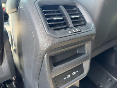 2026 Volkswagen Taos 1.5T SE Black