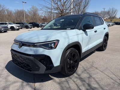 2026 Volkswagen Taos 1.5T SE Black