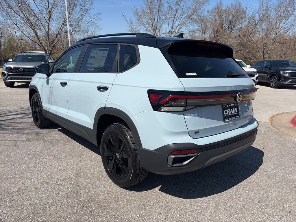 2026 Volkswagen Taos 1.5T SE Black