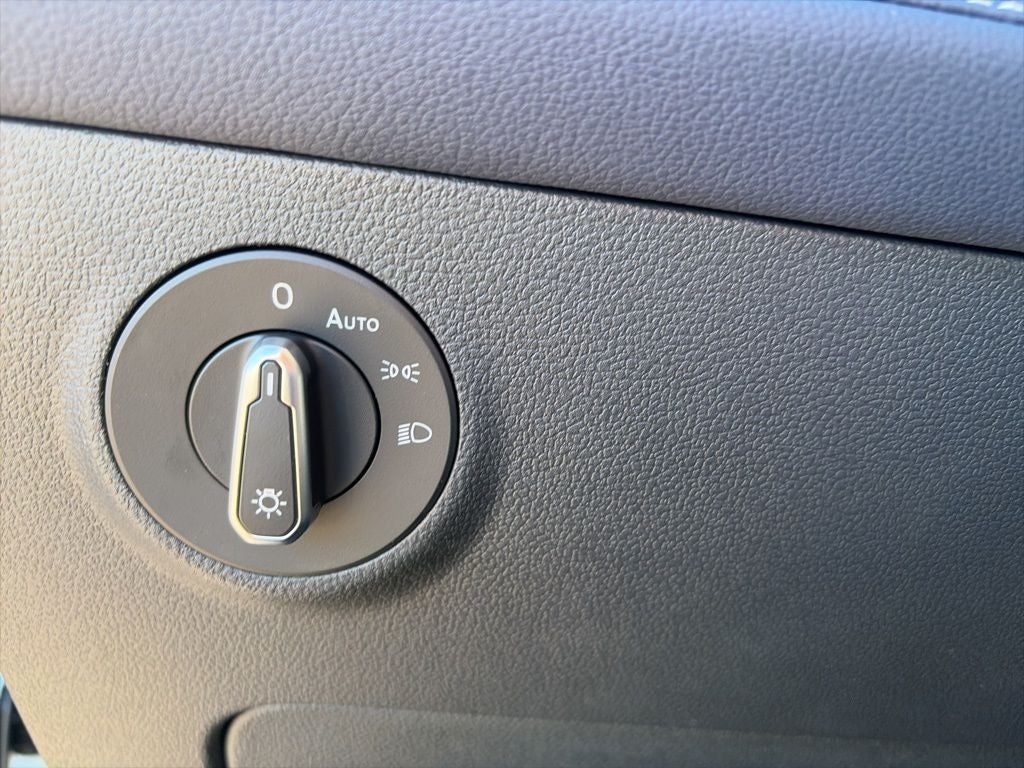 2026 Volkswagen Taos 1.5T SEL