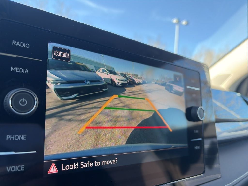 2026 Volkswagen Taos 1.5T SEL