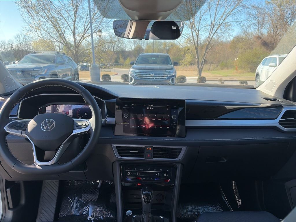 2026 Volkswagen Taos 1.5T SEL