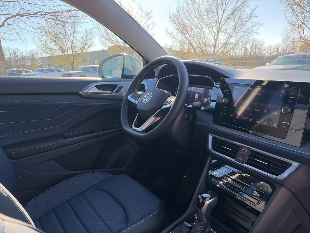 2026 Volkswagen Taos 1.5T SEL