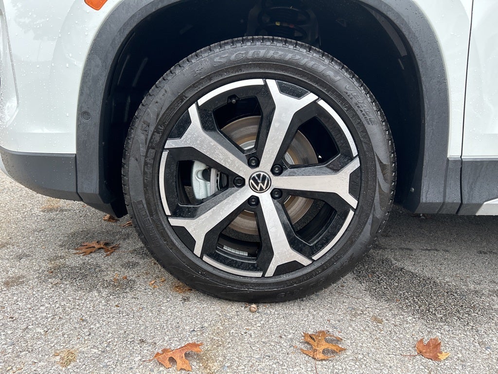 2025 Volkswagen Tiguan 2.0T SE