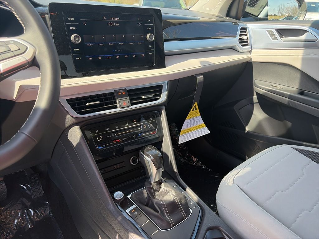 2026 Volkswagen Taos 1.5T SE