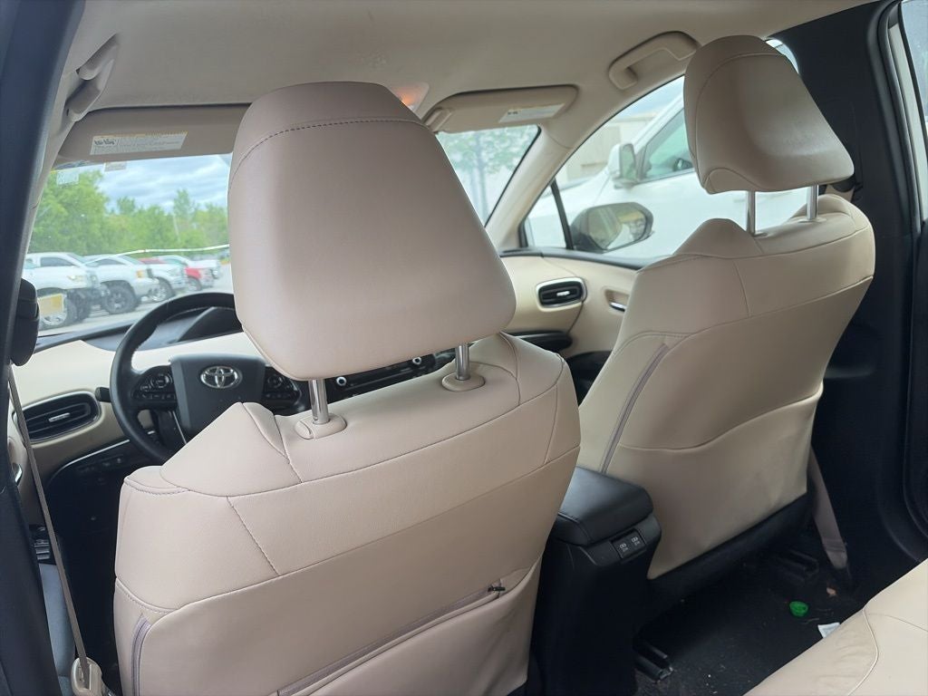 2022 Toyota Prius XLE