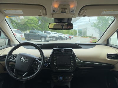 2022 Toyota Prius XLE