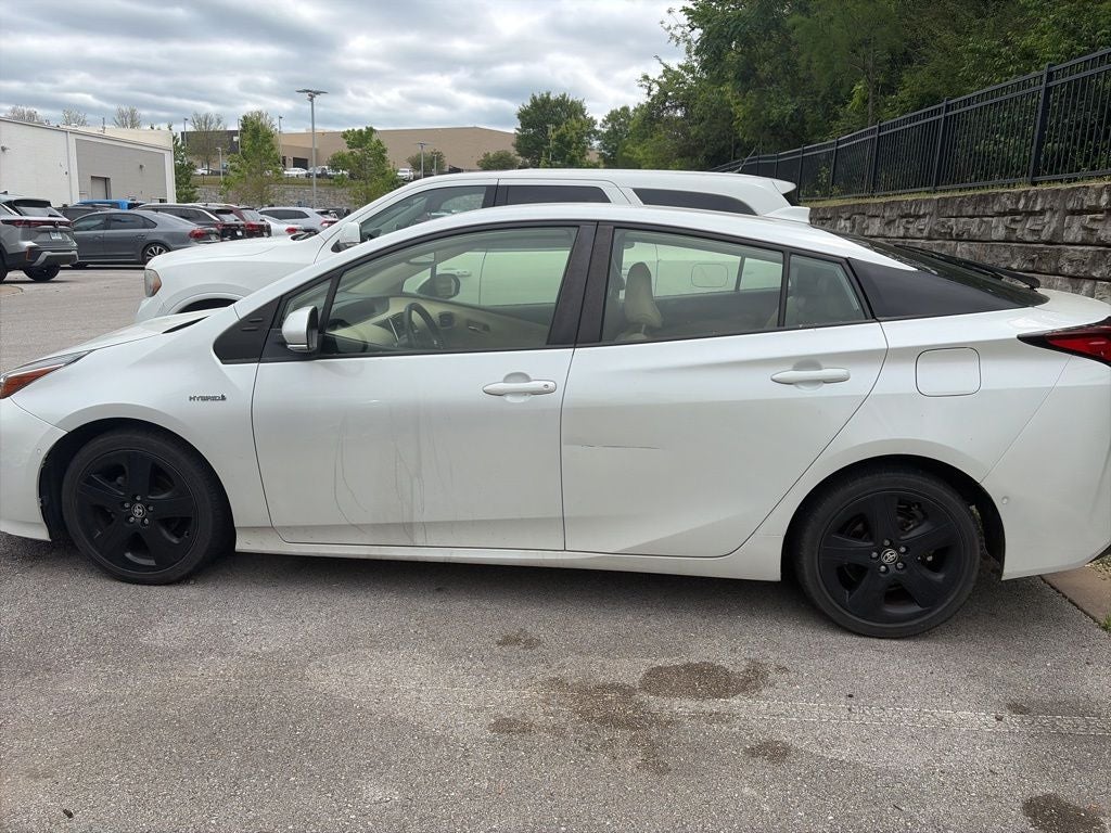 2022 Toyota Prius XLE