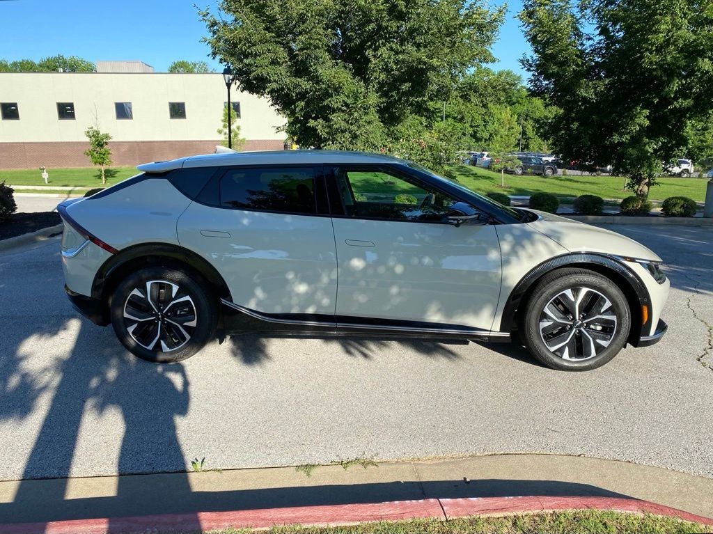2023 Kia EV6 Wind