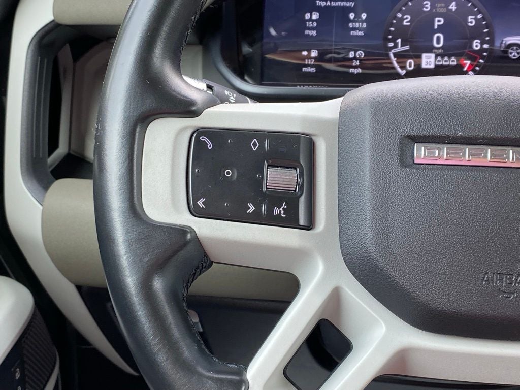2021 Land Rover Defender 110 SE