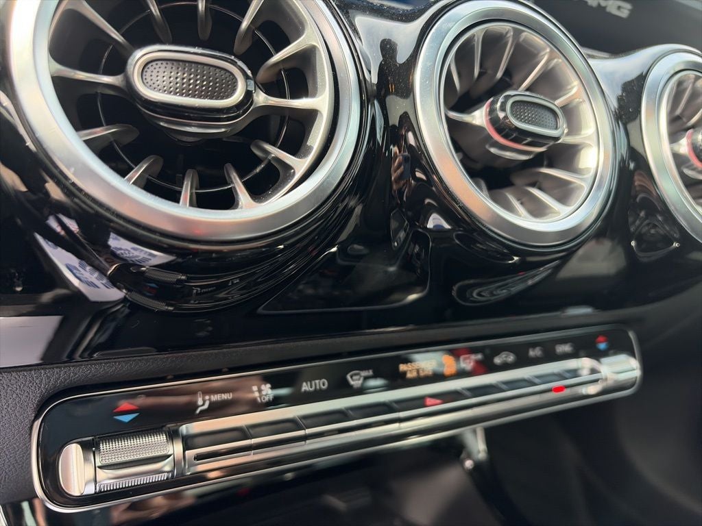 2025 Mercedes-Benz CLA CLA 35 AMG® CLEAN CARFAX 1 OWNER