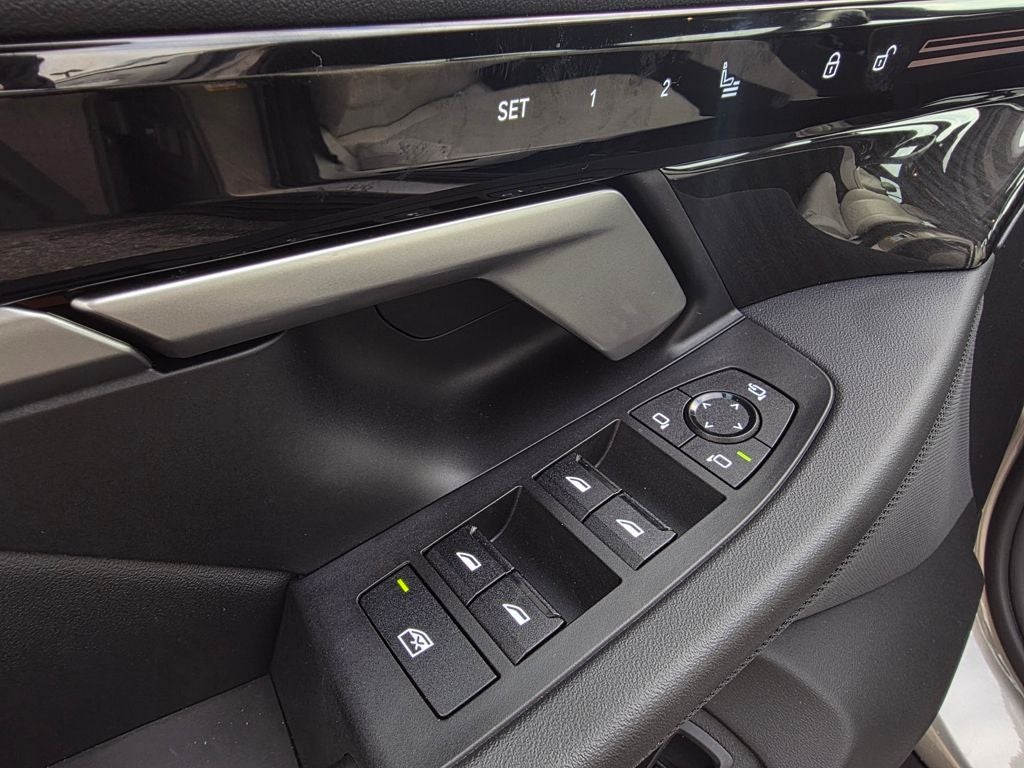 2024 BMW 5 Series 530i