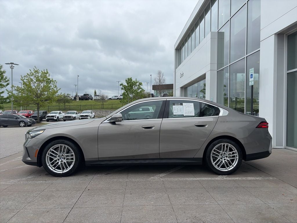2024 BMW 5 Series 530i
