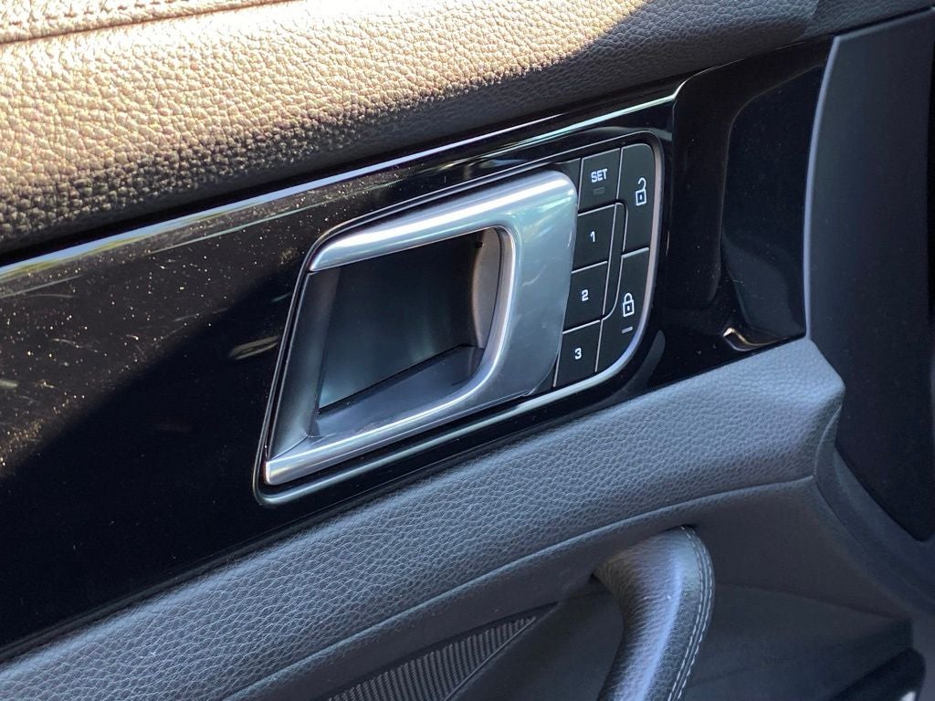 2022 Porsche Panamera 4S