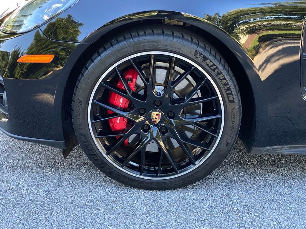 2022 Porsche Panamera 4S