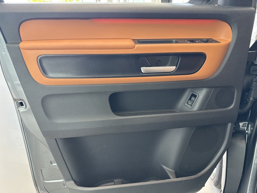 2025 Volkswagen ID. Buzz Pro S Plus